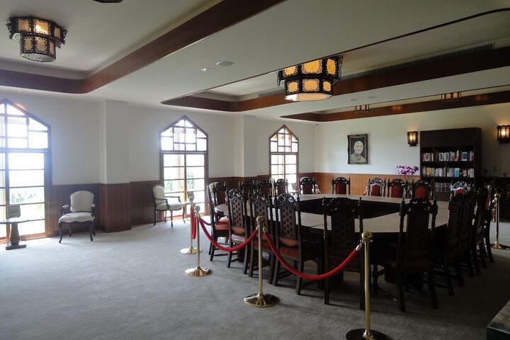 Hotel Interior 71 of 87
