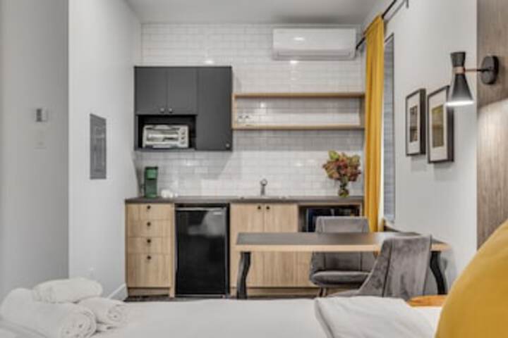 Room 73 of 147