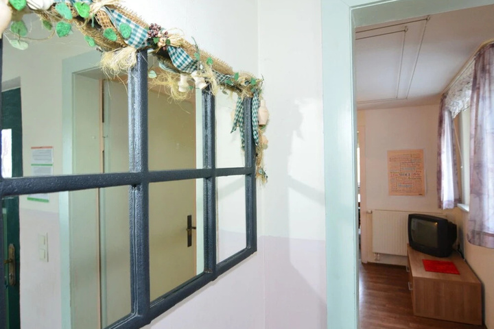 Room 7 of 10