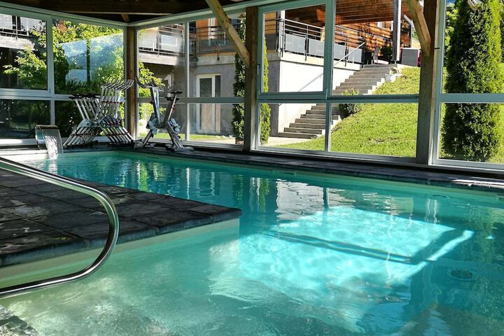Pool 14 of 61