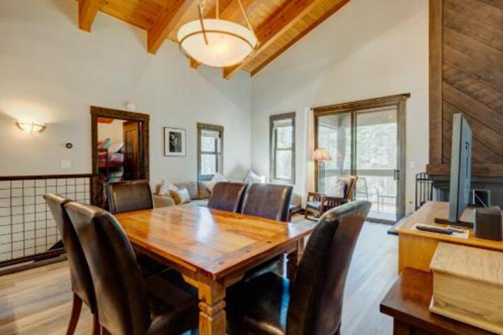 Aspen Grove ski Back Condos in Truckee, CA