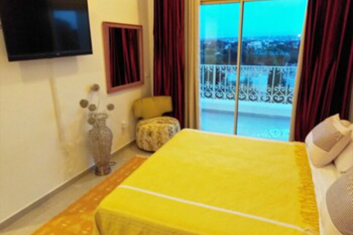 Room 57 of 69