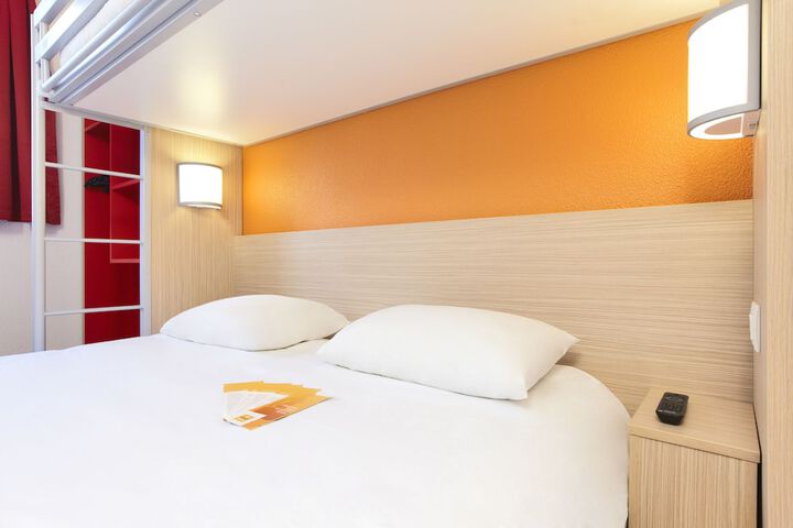 Room 4 of 19