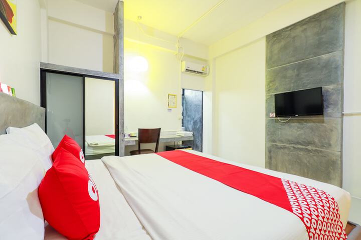 Room 8 of 29