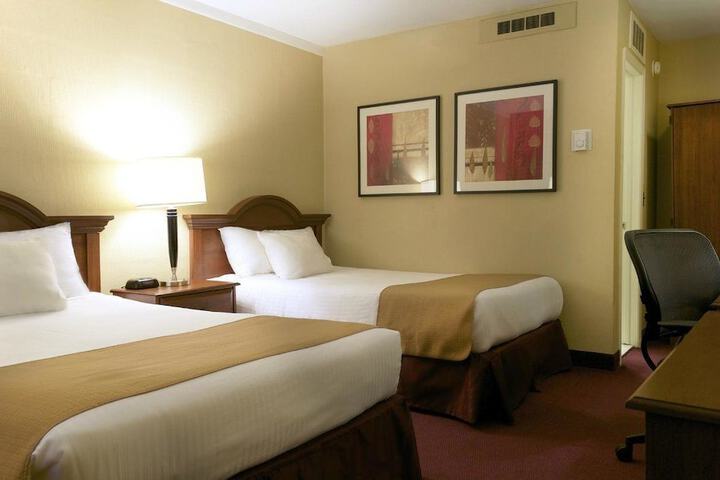 2 Double Beds (2 of 5)