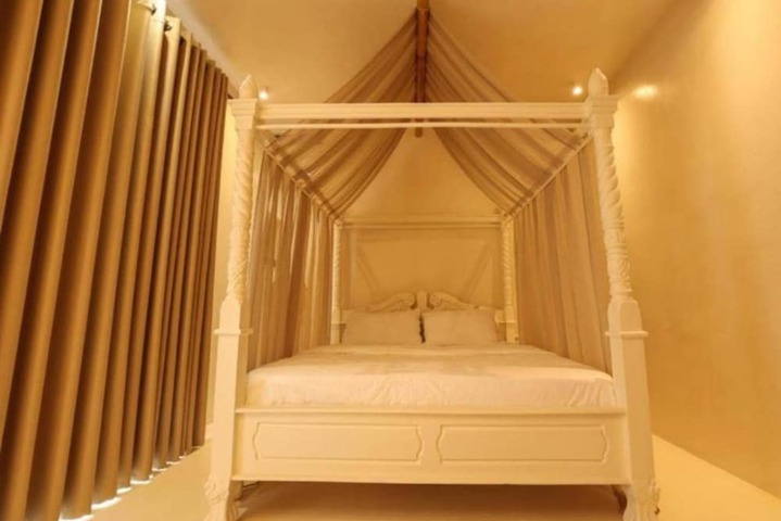 Room 48 of 128