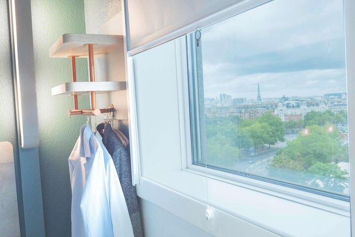 Room 19 of 38