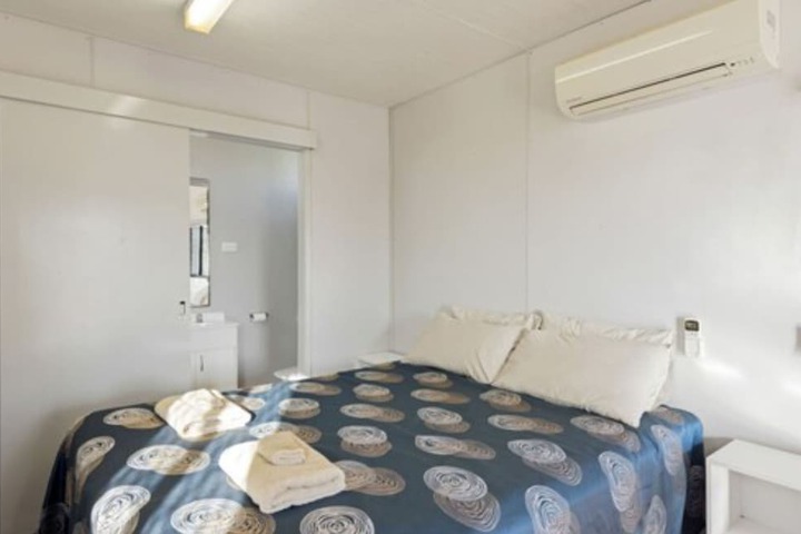Room 16 of 113