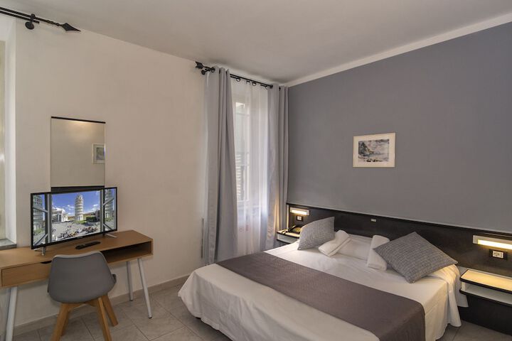 Room 4 of 41