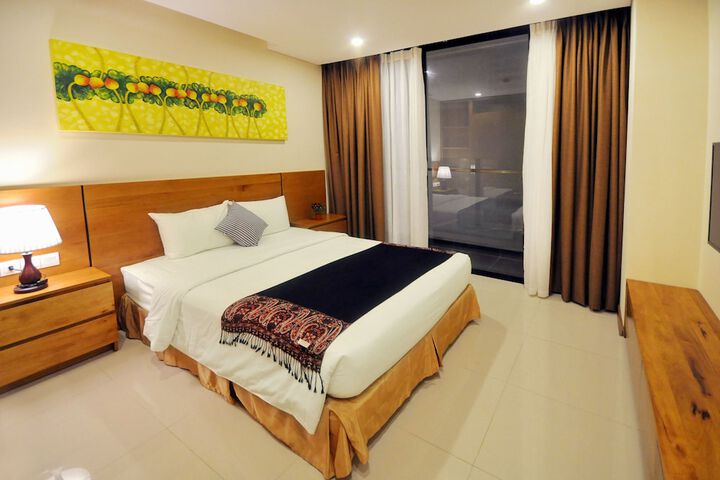 Room 84 of 230