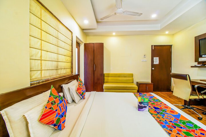 Room 15 of 18