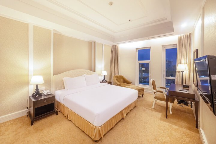 Room 27 of 67