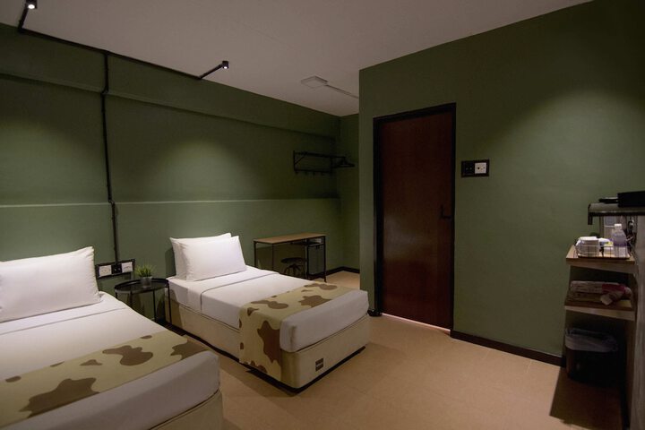 Room 15 of 42