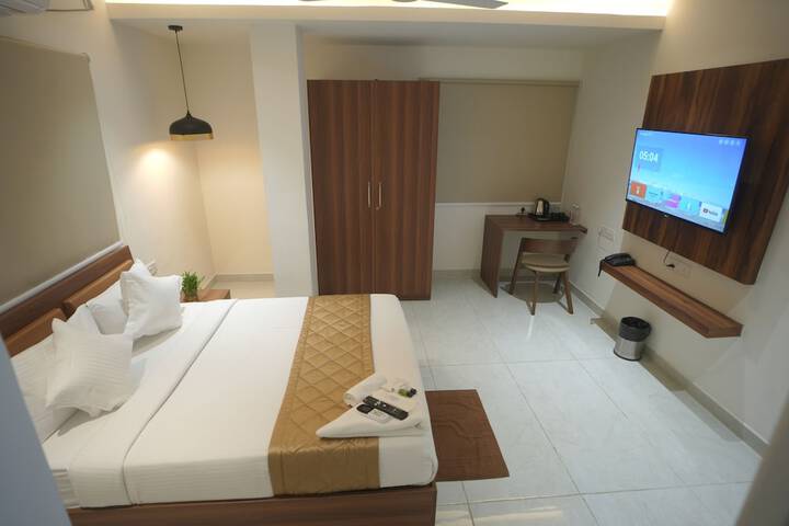 Room 17 of 40