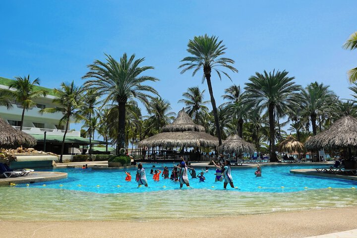 Hotel Pool