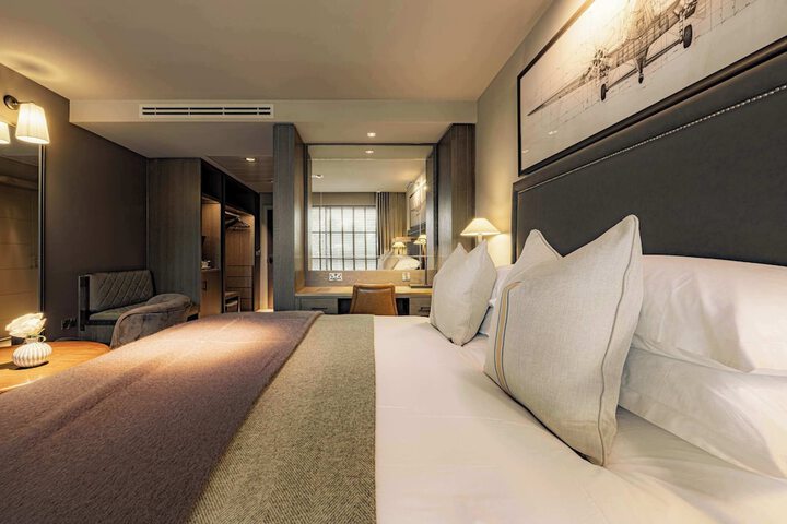 Room 25 of 109