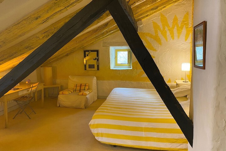 Room 19 of 64