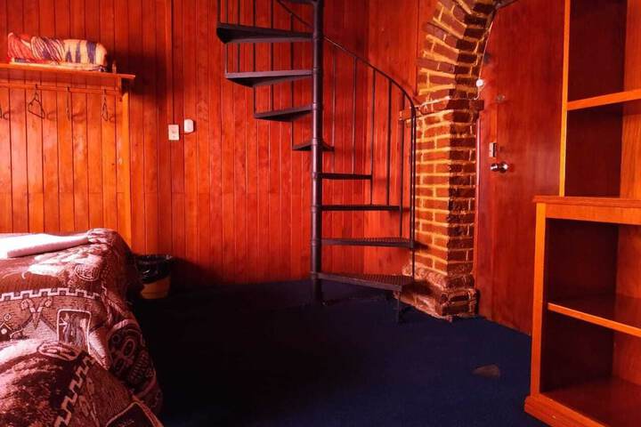 Room 14 of 21