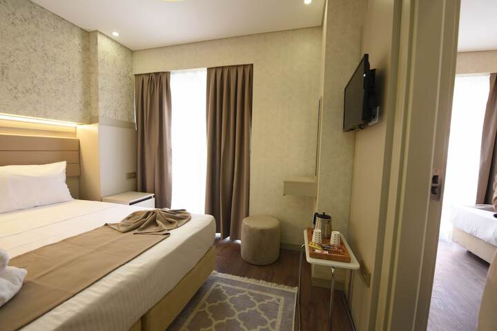 Room 5 of 19