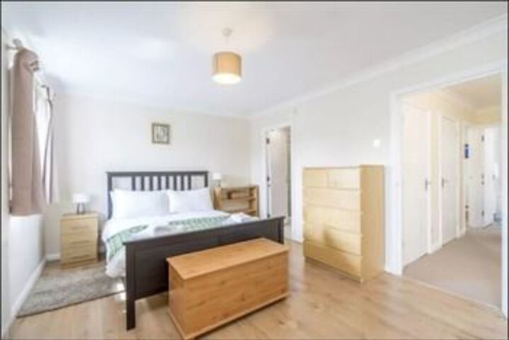 Room 5 of 19