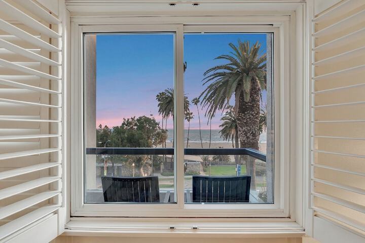 Beach/ocean view