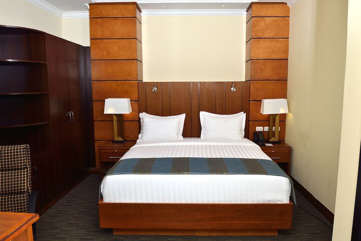 Room 29 of 168