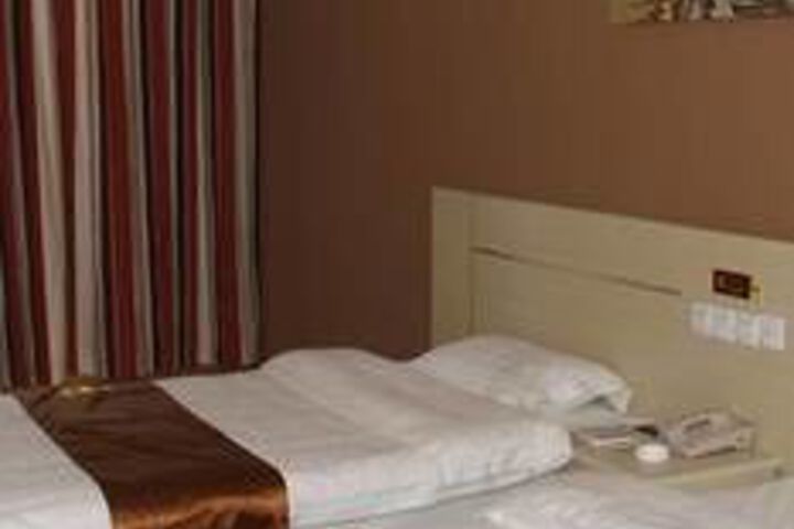 Room 20 of 34