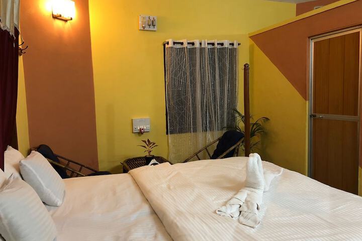Room 6 of 49