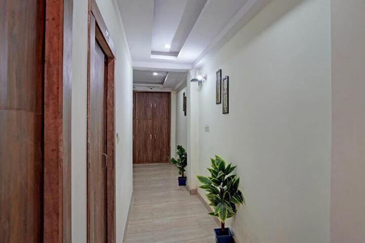 Hotel O Decent Guest House