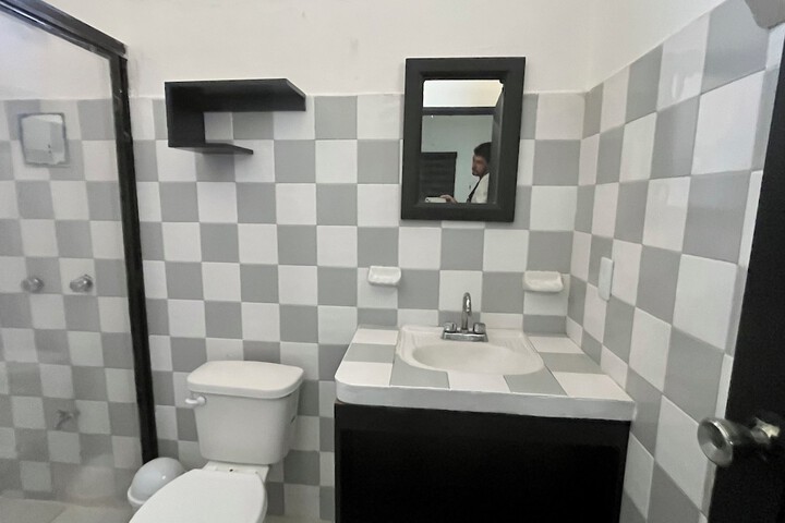 Room 82 of 108