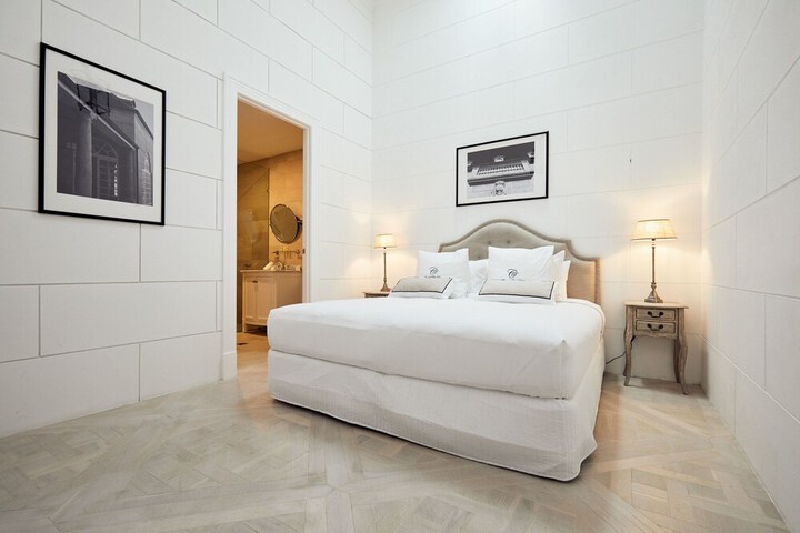 Room 17 of 72