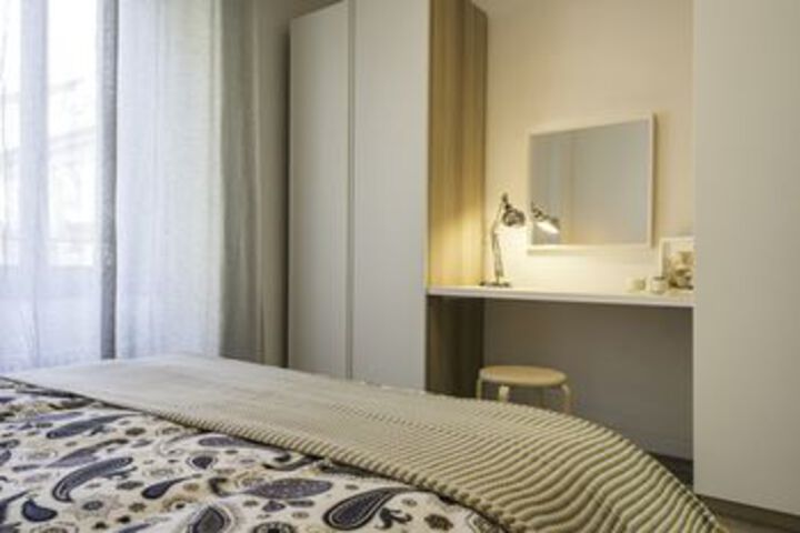 Room 11 of 25
