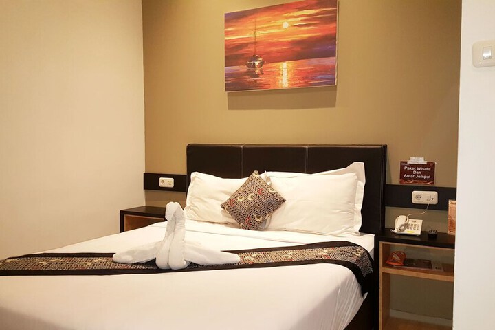 Room 10 of 53