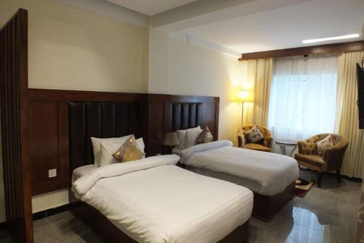 Room 10 of 39