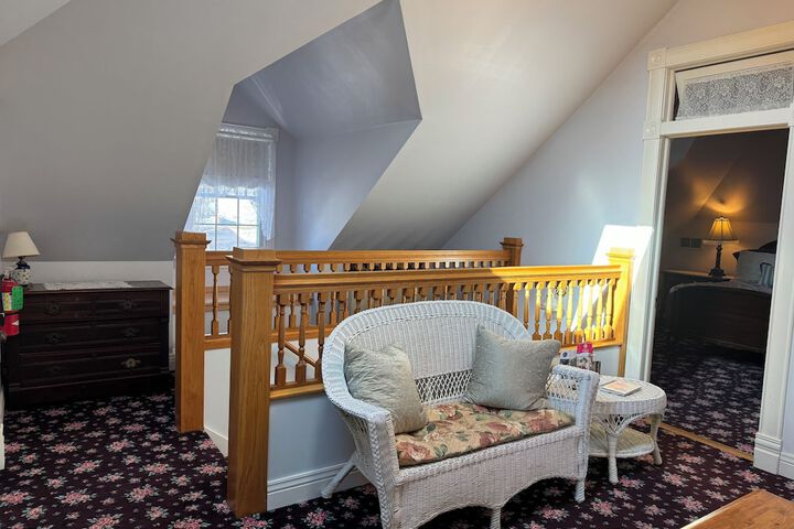 Room 30 of 60