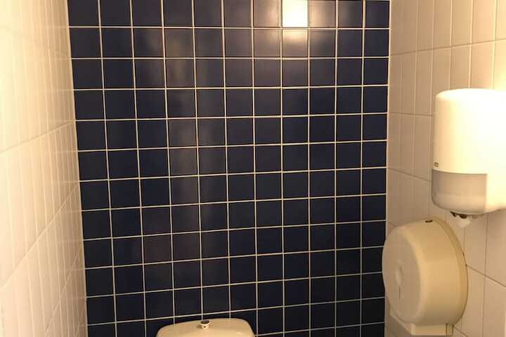Room 13 of 84