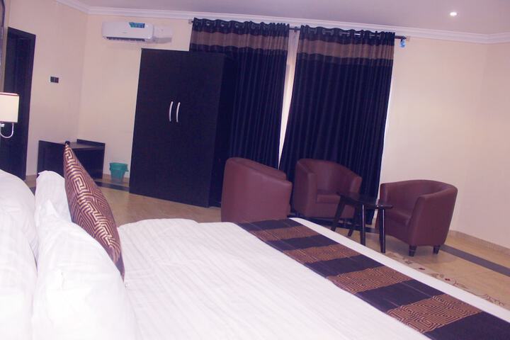 Room 55 of 93