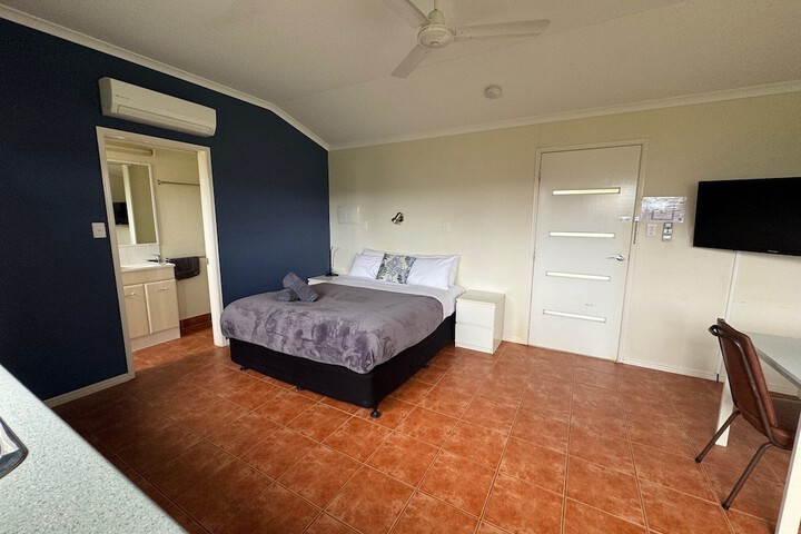 Room 9 of 52