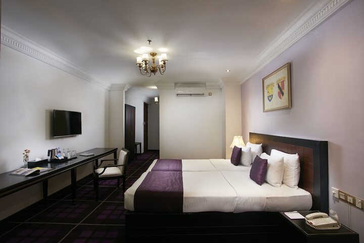 Room 31 of 113