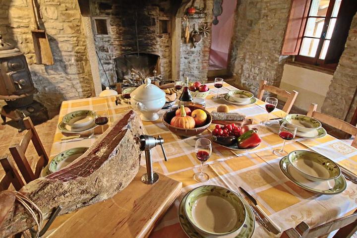 Dining 80 of 118