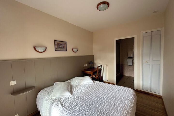 Room 29 of 122