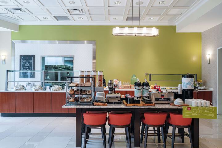 Breakfast area