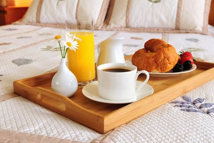 Breakfast/Coffee Service 29 of 33
