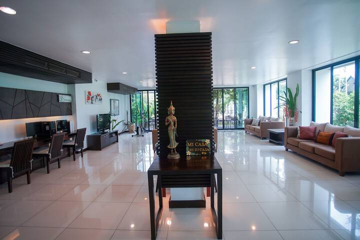 Hotel Interior 4 of 33