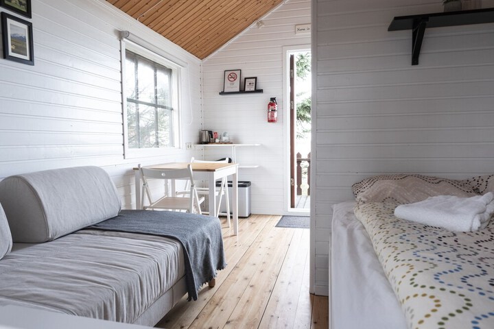 Room 3 of 28