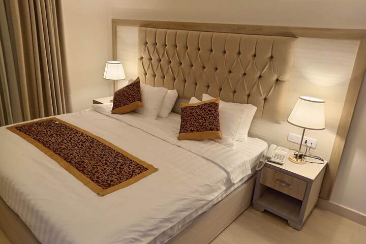 Room 26 of 235