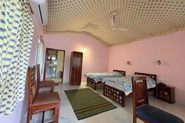 Room 2 of 24