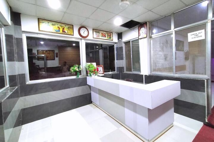 HOTEL PARTH