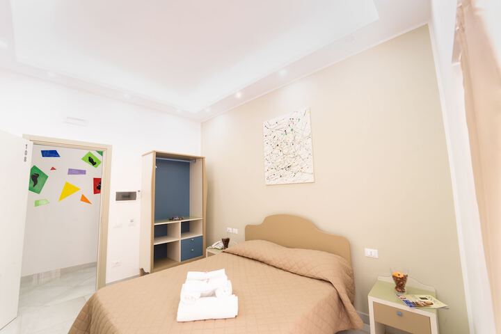Room 118 of 309