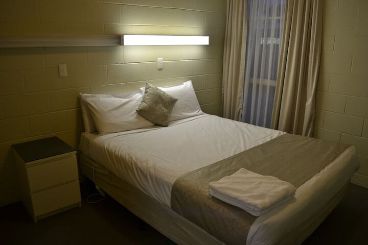 Room 5 of 44
